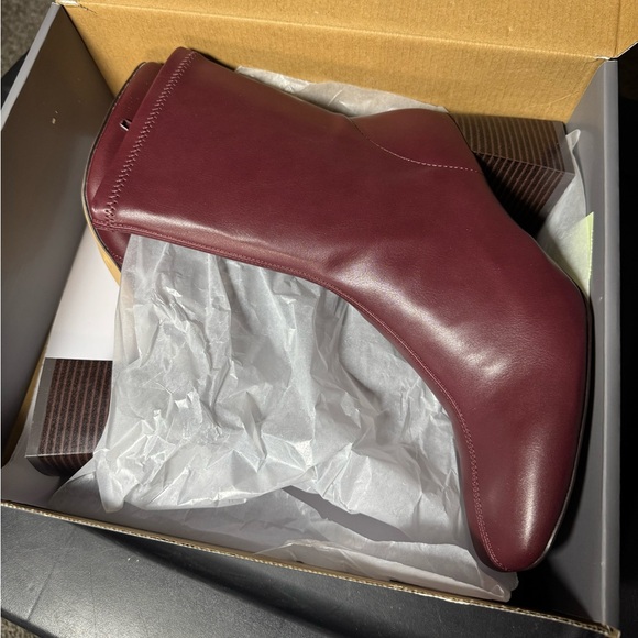 Time and Tru stretch boot - Picture 3 of 5